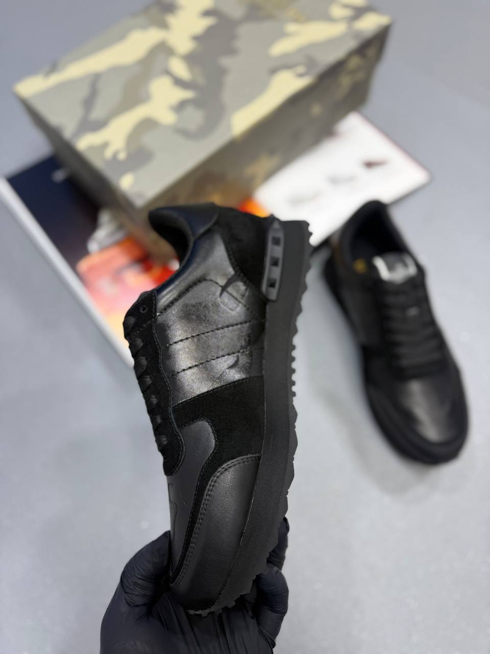 ROCKSTUD RUNNERS BLACK