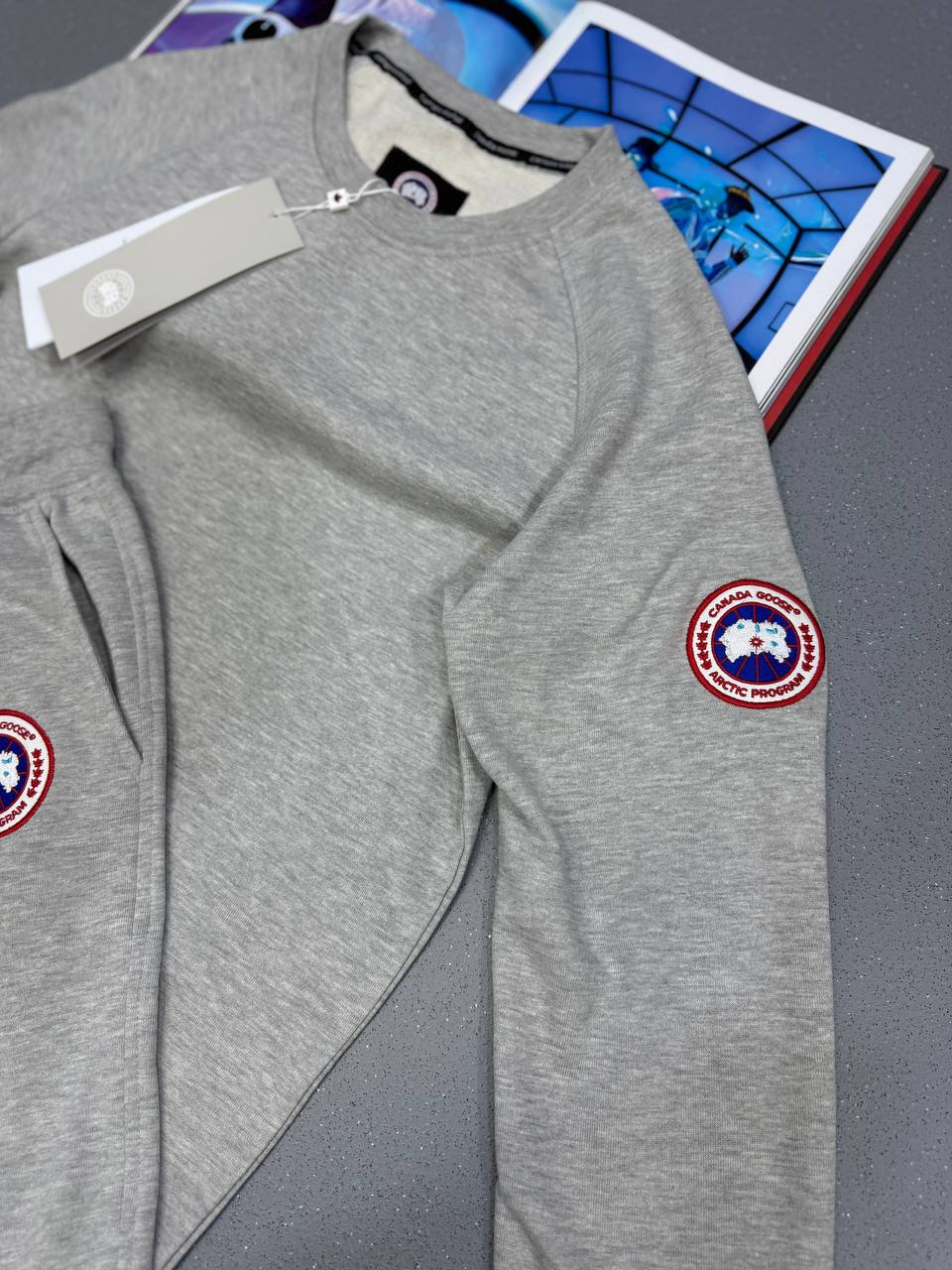 CG TRACKSUIT ROUNDNECK GREY