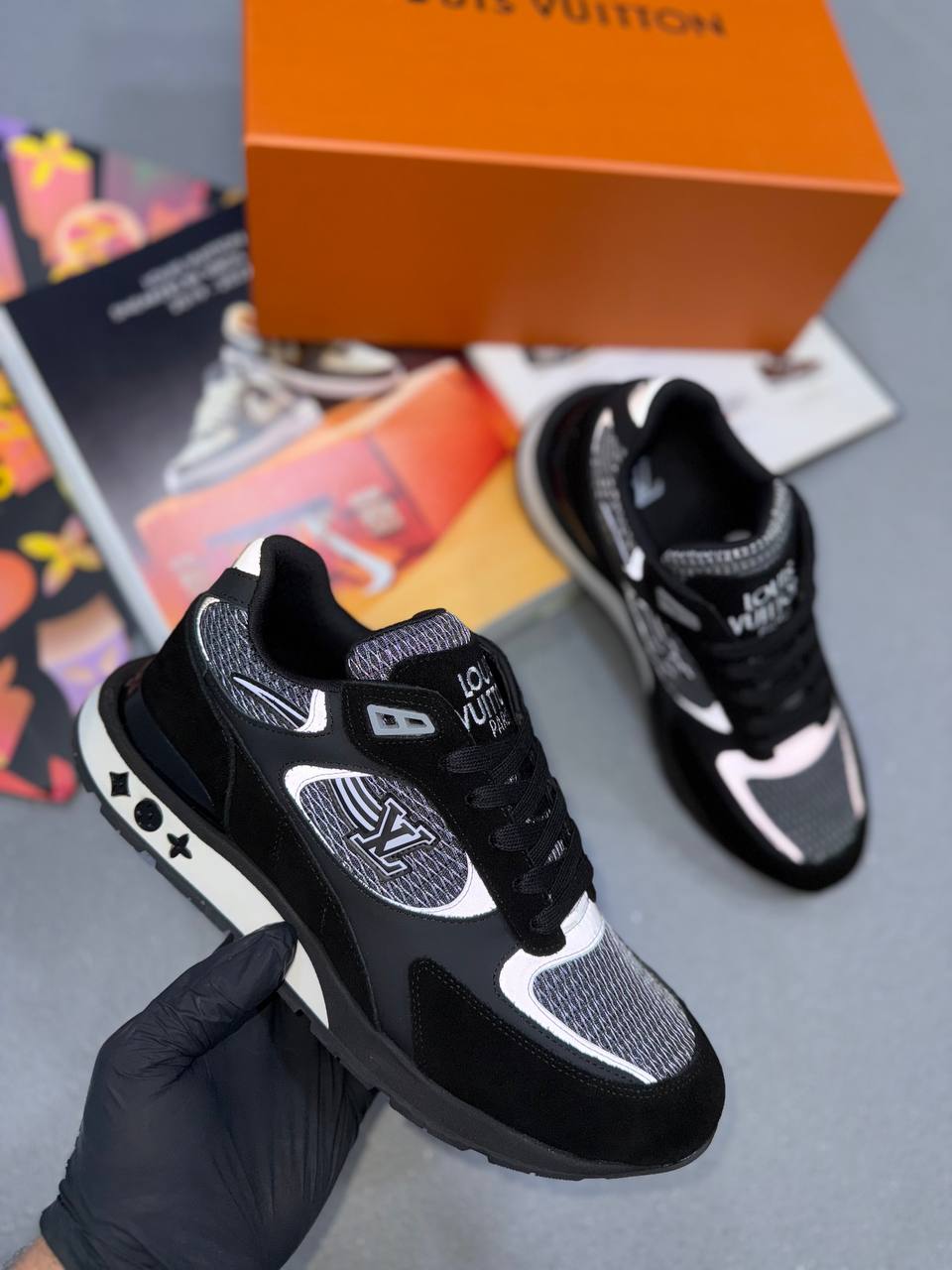 RUNAWAY TRAINERS BLACK