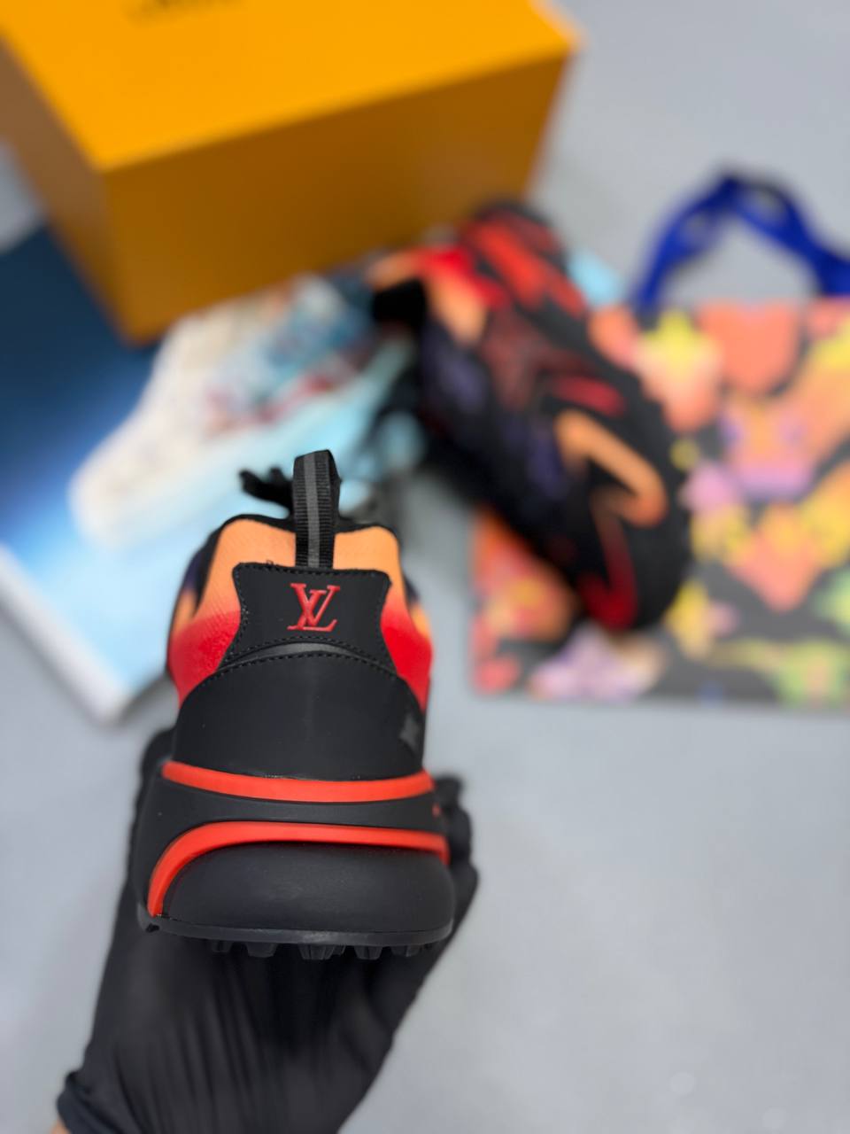 TACTICAL RUNNERS BLACK/ORANGE (PRE ORDER)