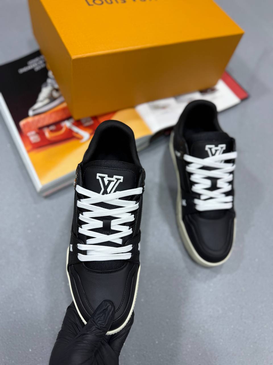 BLACK LEATHER VUITTON TRAINERS