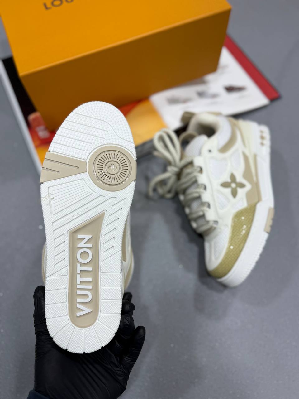 SKATE TRAINERS WHITE/BEIGE