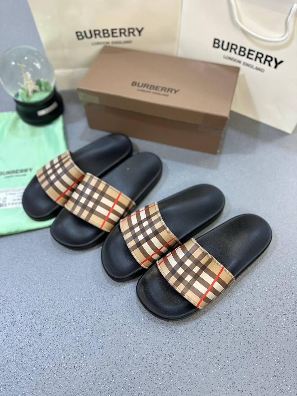 BRBY SLIDERS (PRE ORDER)