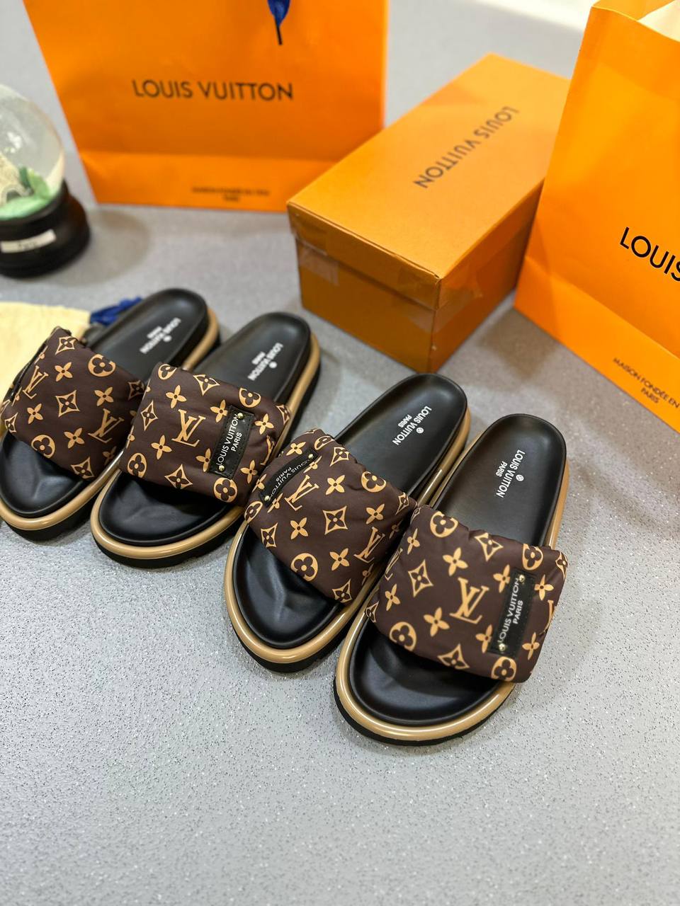 L.V BROWN SLIDERS (PRE ORDER)