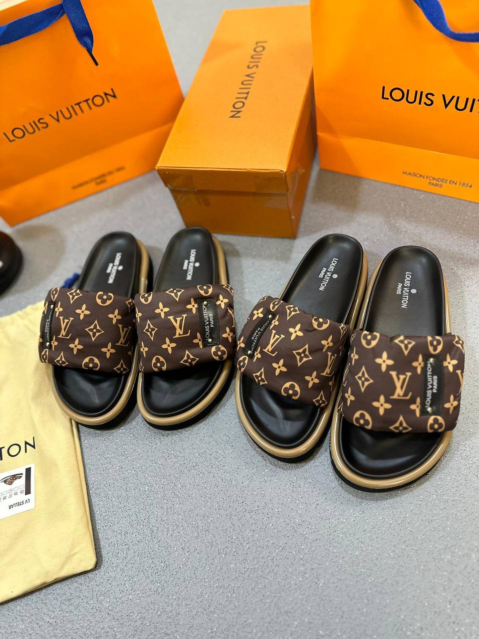 L.V BROWN SLIDERS (PRE ORDER)