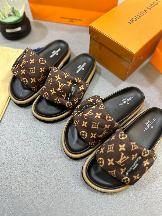 L.V BROWN SLIDERS (PRE ORDER)