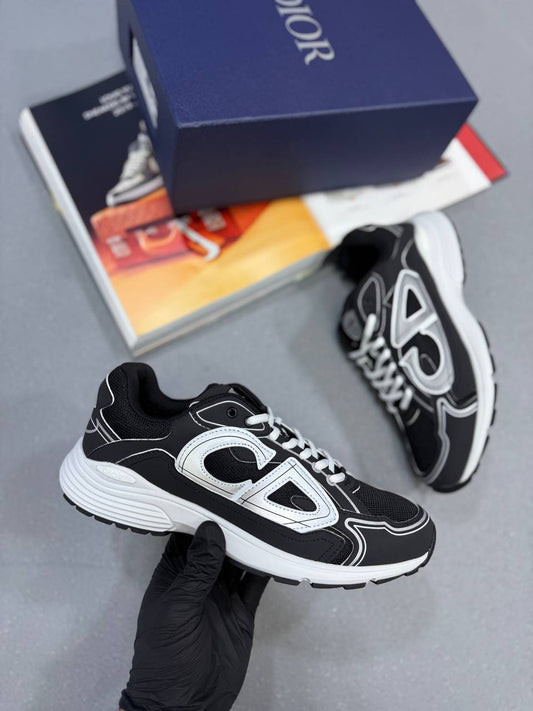 B30 TRAINERS BLACK/WHITE