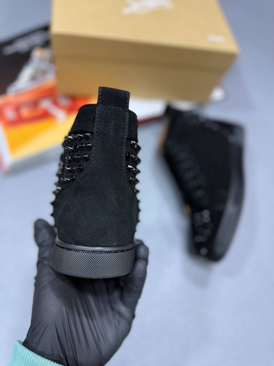 LOUB HIGH TOP BLACK SPIKE