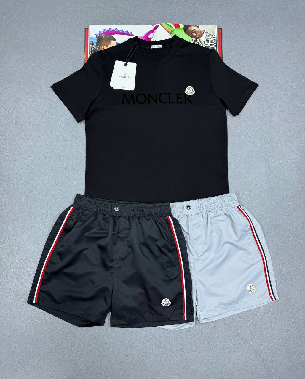 MNCLER LOGO BADGE SHORTS SET B/G