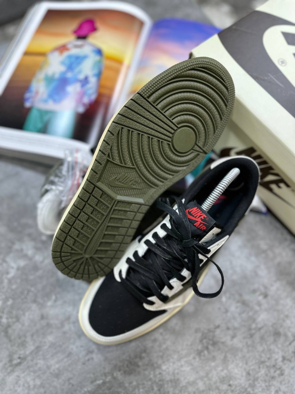 TRVS SCOTT LOW 1'S BLACK/KHAKI