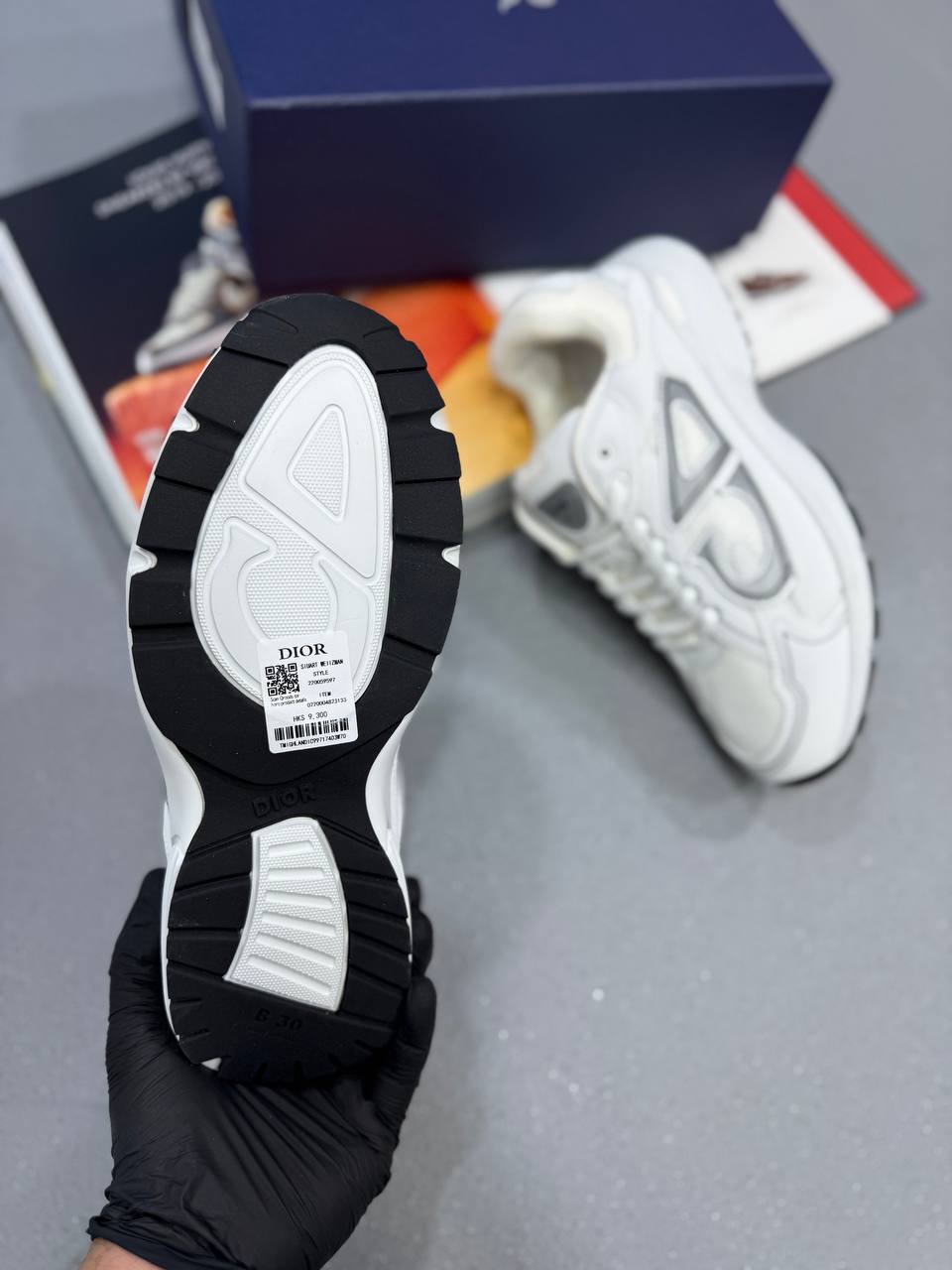 B30 TRAINERS WHITE