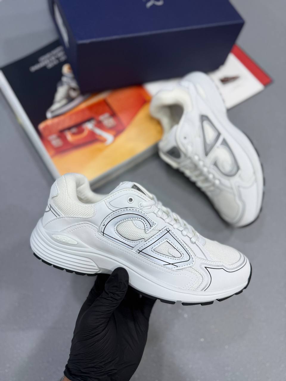 B30 TRAINERS WHITE