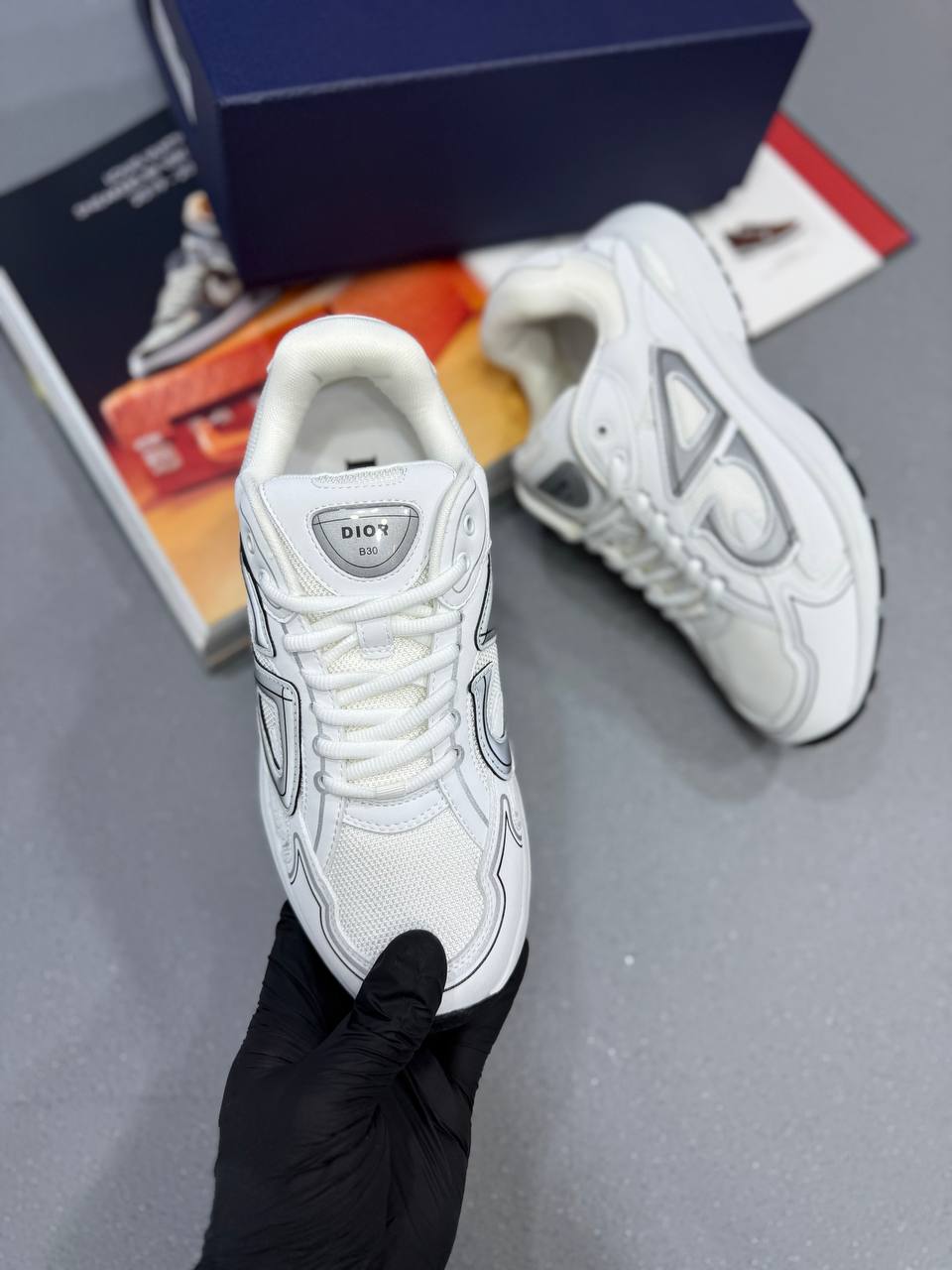 B30 TRAINERS WHITE