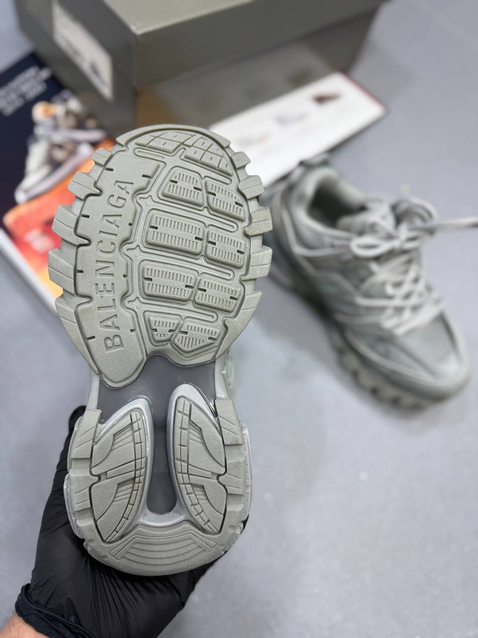 TRACK RUNNERS GREY